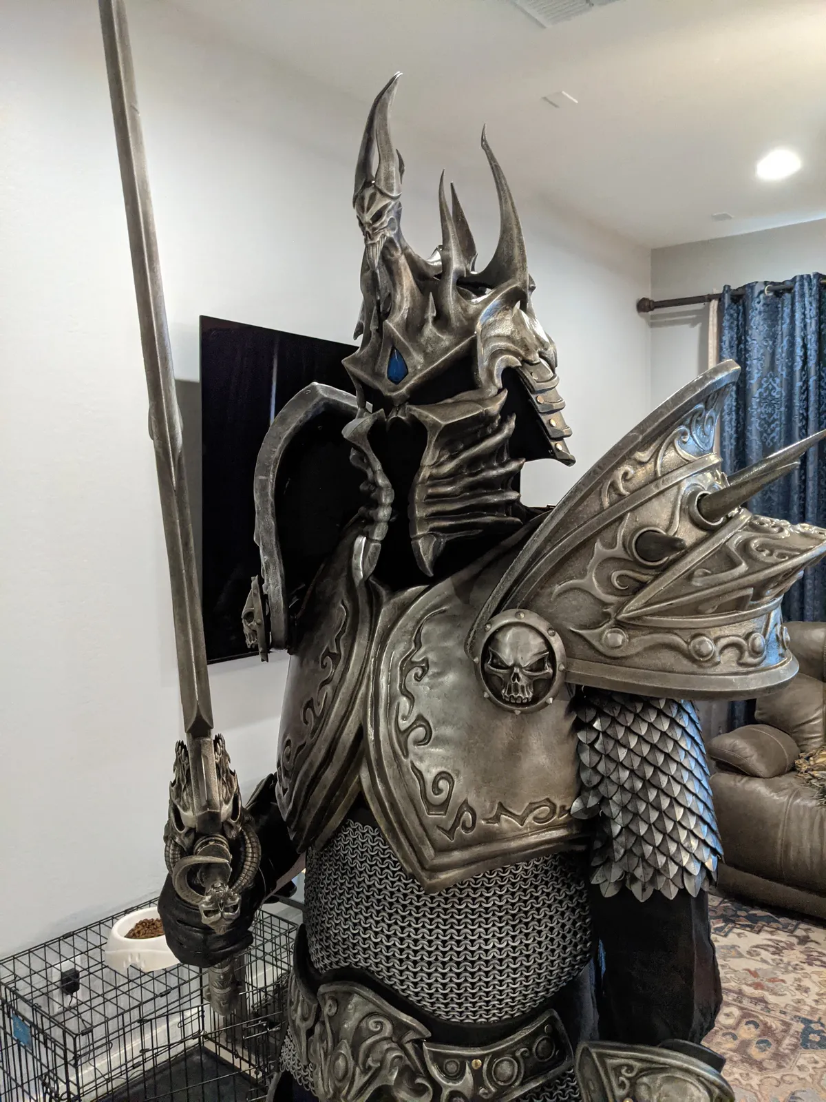Side view of the Hoku Props Lich King armor worn with the runeblade raised