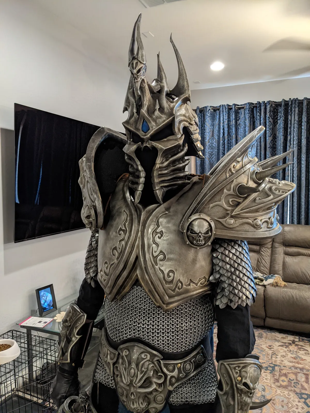 Lich King armor by Hoku Props worn, helmet, skull pauldrons, chest plate and scale mail